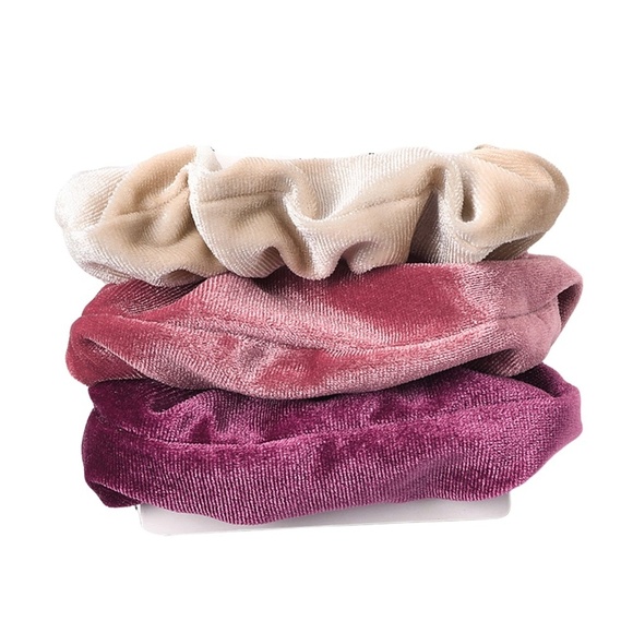 Shades Of Pink Set Of 3 Velvet Scrunchies - Picture 1 of 1